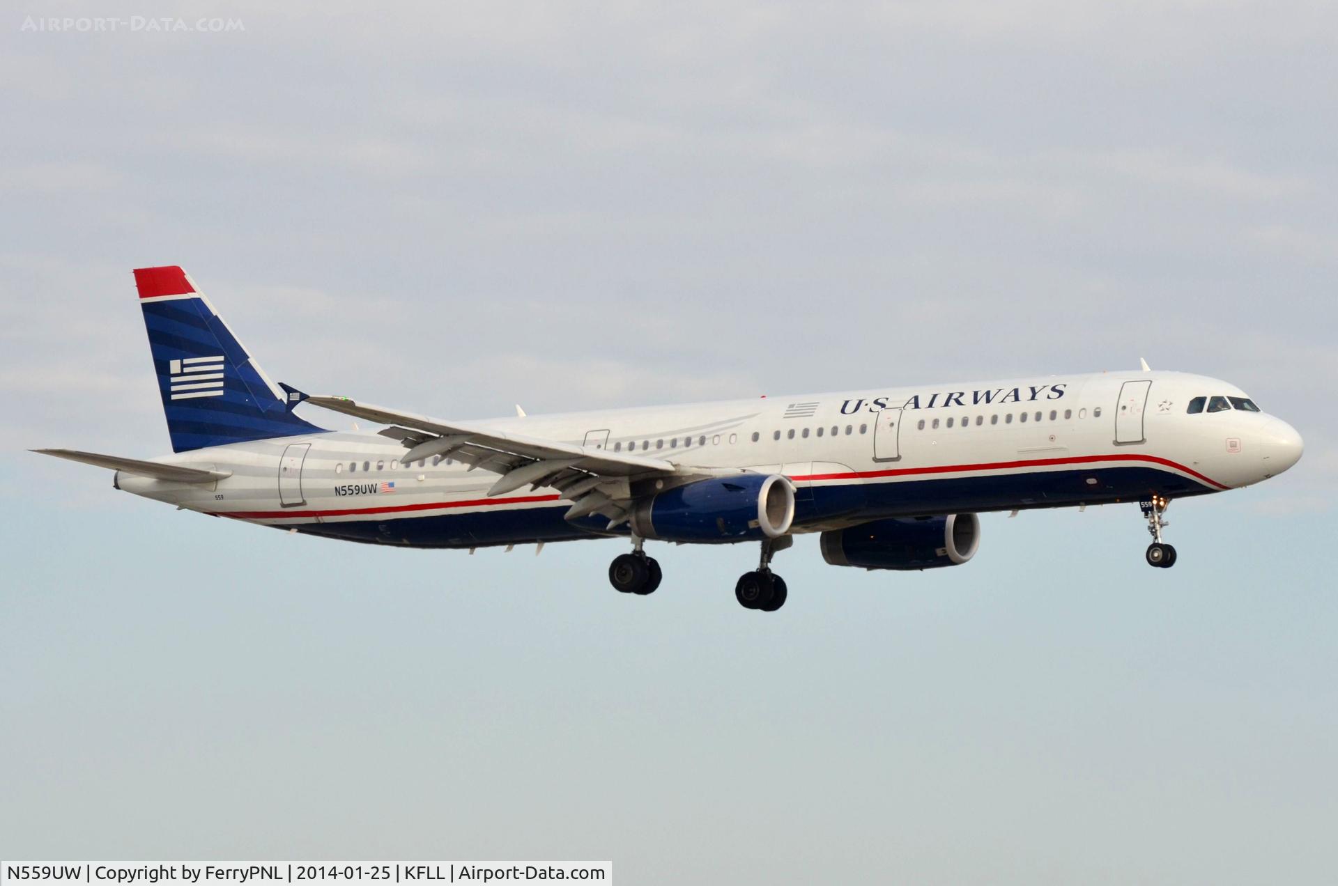 N559UW, 2012 Airbus A321-231 C/N 5292, US A321 landing