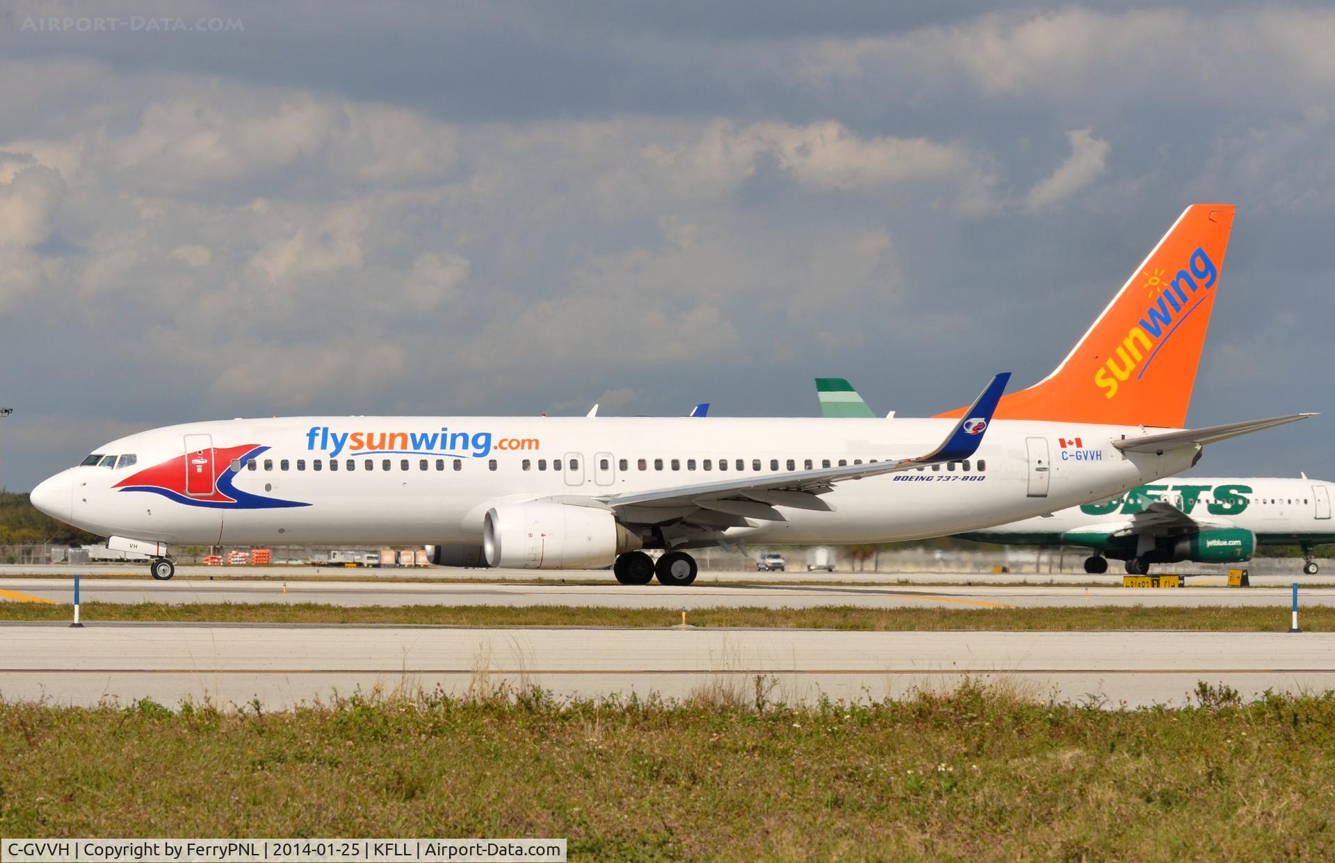 C-GVVH, 2008 Boeing 737-8Q8 C/N 35275, Ex Travelservice B738 now operating for Sunwing.