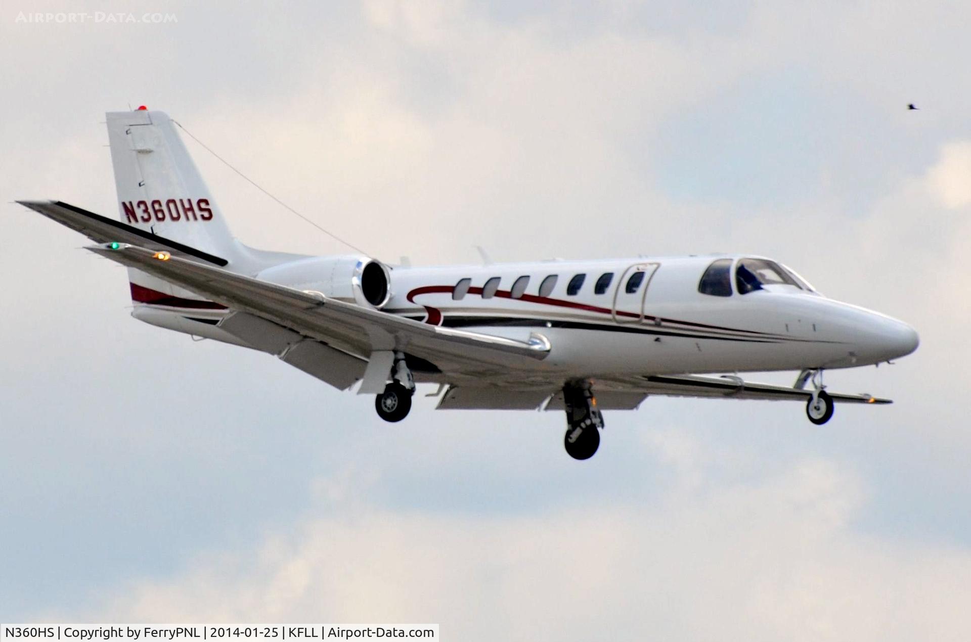 N360HS, Cessna 560 C/N 560-0808, Auctionair Ce560 landing.