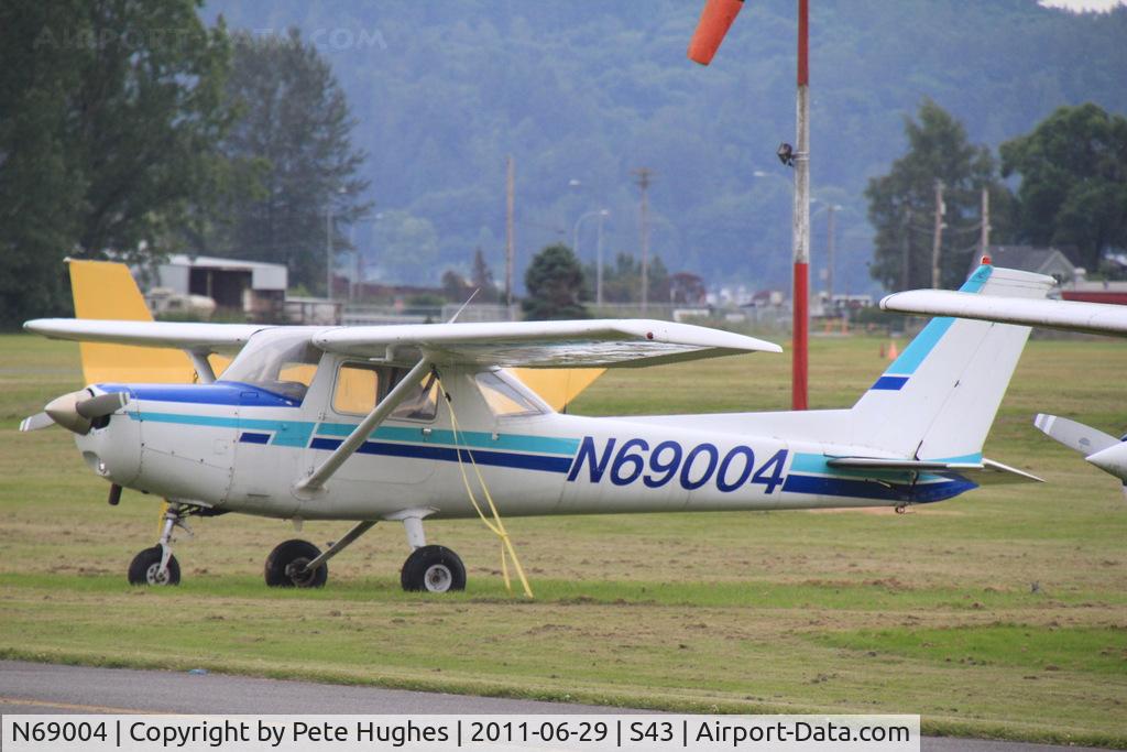 N69004, 1978 Cessna 152 C/N 15282426, N69004 Cessna 150 at Harvey Field, WA