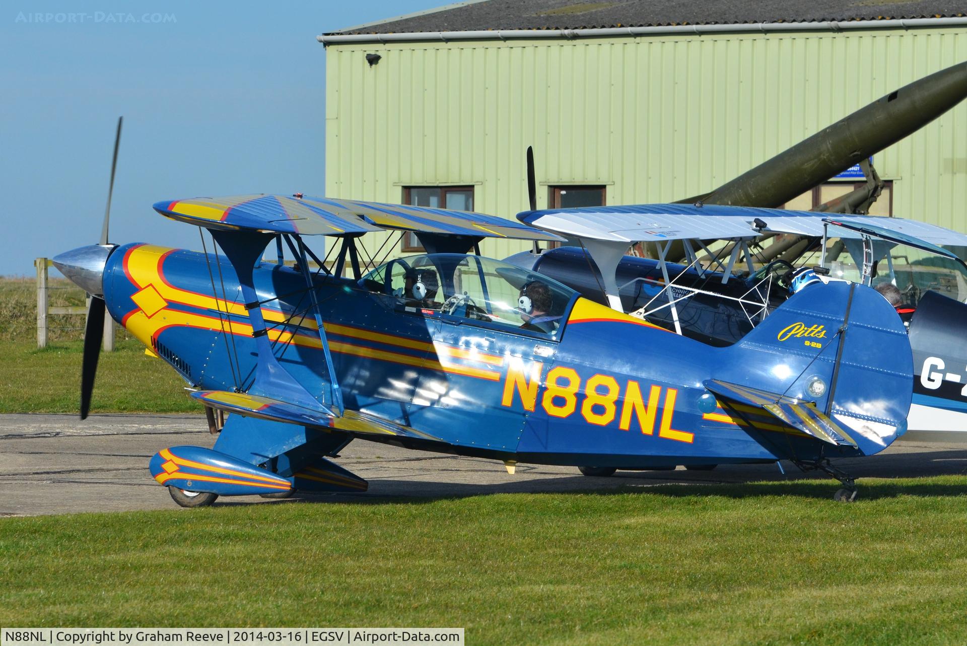 N88NL, 1988 Christen Pitts S-2B Special C/N 5147, About to depart.