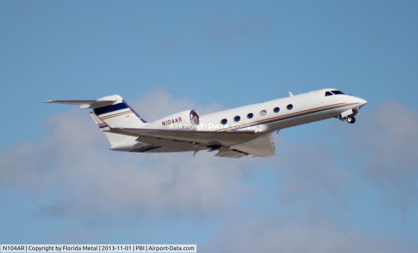 N104AR, 2011 Gulfstream Aerospace GIV-X (G450) C/N 4223, Gulfstream G450