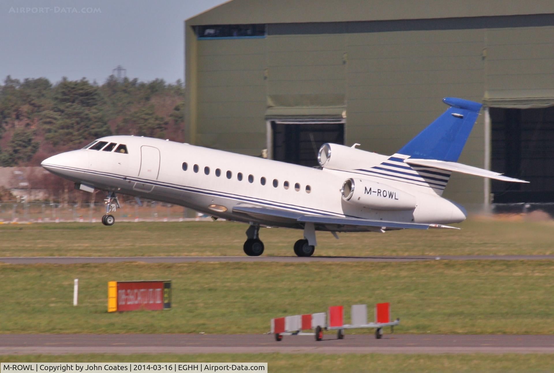 M-ROWL, 2009 Dassault Falcon 900EX C/N 217, Rotating off 26