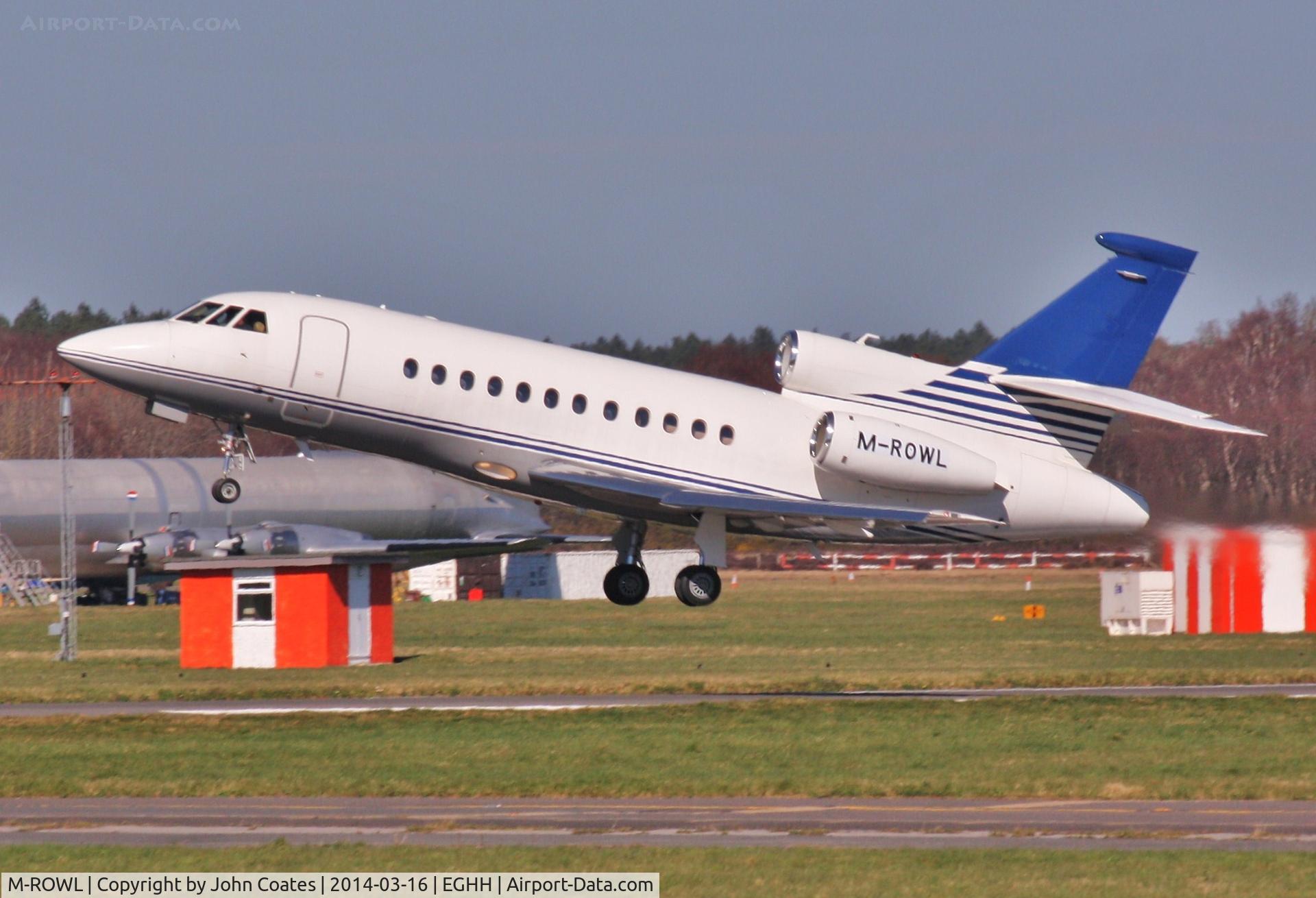 M-ROWL, 2009 Dassault Falcon 900EX C/N 217, Departing off 26
