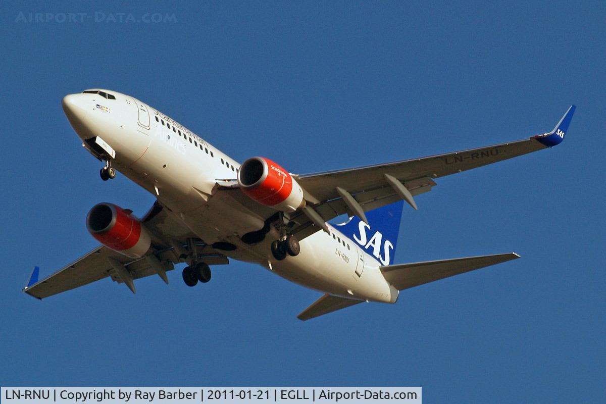 LN-RNU, 2009 Boeing 737-783 C/N 34548, Boeing 737-783 [34548] (SAS Scandinavian Airlines) Home~G 21/01/2011. On approach 27R.