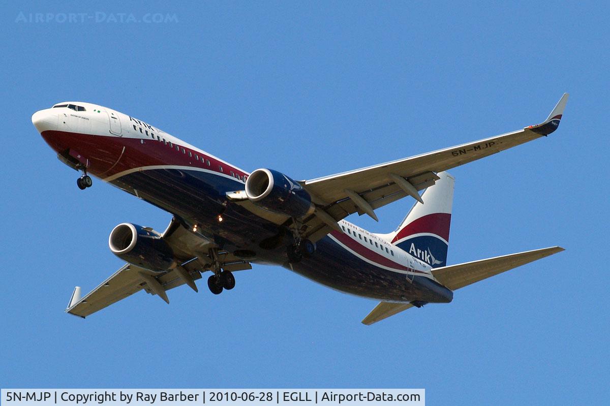 5N-MJP, 2009 Boeing 737-8JE C/N 38970, Boeing 737-8JE [38970] (Arik Air) Home~G 28/06/2010. On approach 27R.