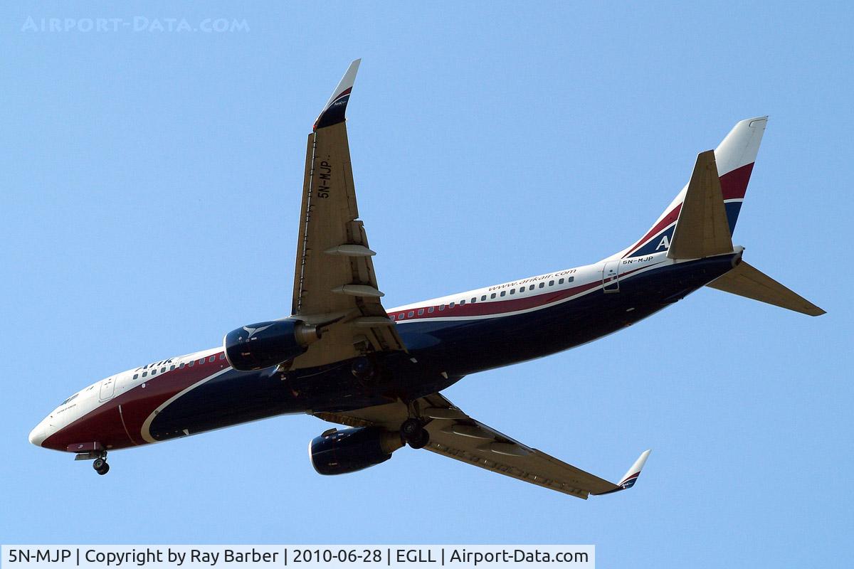 5N-MJP, 2009 Boeing 737-8JE C/N 38970, Boeing 737-8JE [38970] (Arik Air) Home~G 28/06/2010. On approach 27R.