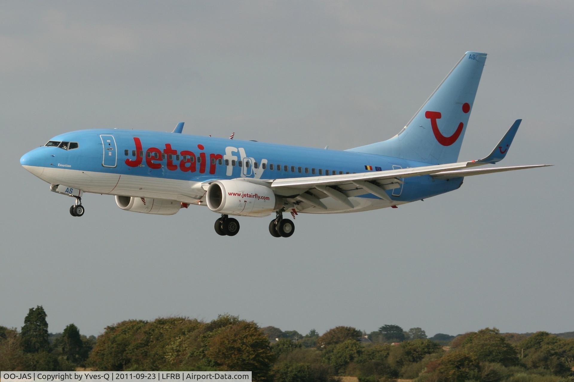 OO-JAS, 2008 Boeing 737-7K5 C/N 35144, Boeing 737-7K5, On final rwy 25L, Brest-Guipavas Regional Airport (LFRB-BES)
