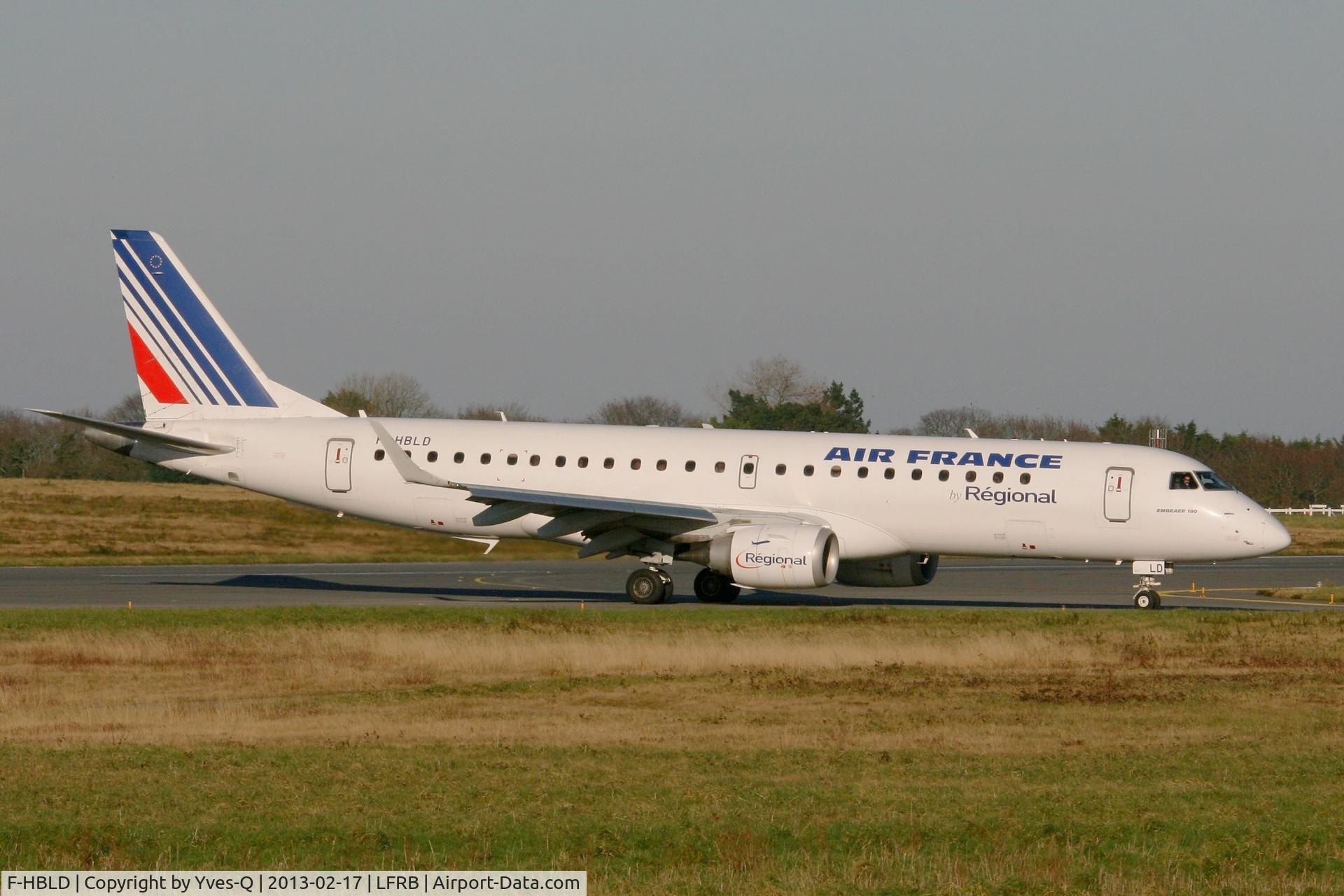 F-HBLD, 2007 Embraer 190LR (ERJ-190-100LR) C/N 19000113, Embraer ERJ-190-100LR, Taxiing to boarding area, Brest-Guipavas Airport (LFRB-BES)