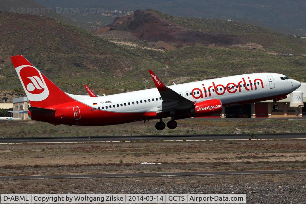 D-ABML, 2012 Boeing 737-86J C/N 37773, visitor
