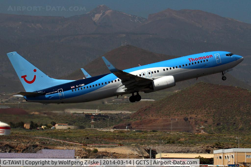 G-TAWI, 2012 Boeing 737-8K5 C/N 37267, In the background the Teide