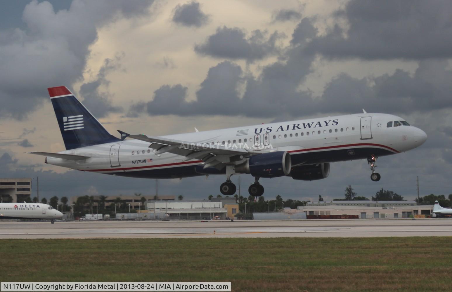 N117UW, 2000 Airbus A320-214 C/N 1224, USAirways A320