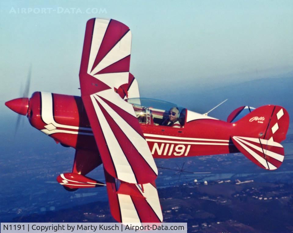 N1191, 1993 Aviat Pitts S-2B Special C/N 5284, Back in the day near Palos Verdes.