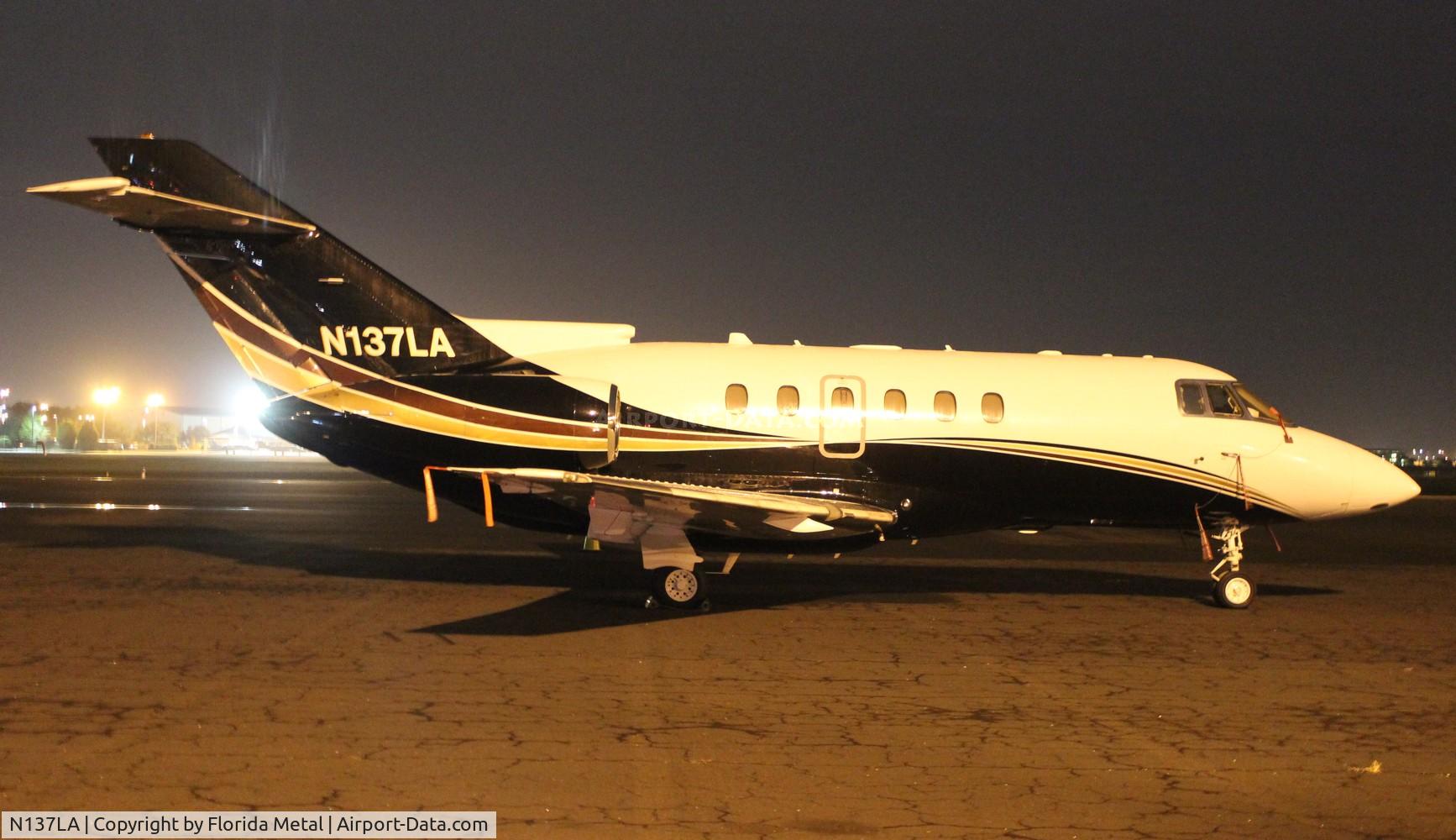 N137LA, 2004 Raytheon Hawker 800XP C/N 258697, Hawker 800XP