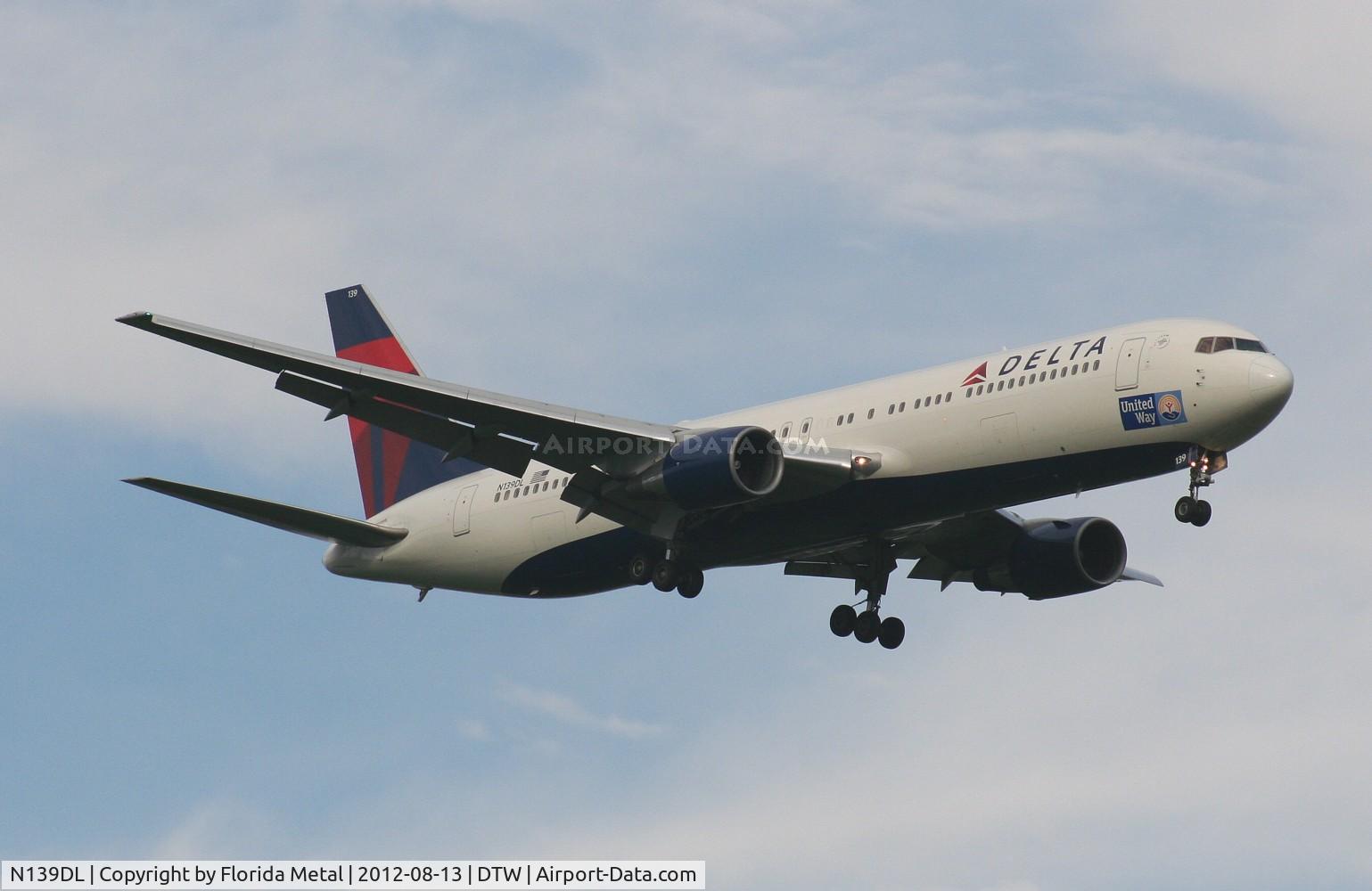 N139DL, 1992 Boeing 767-332 C/N 25984, Delta 767-300