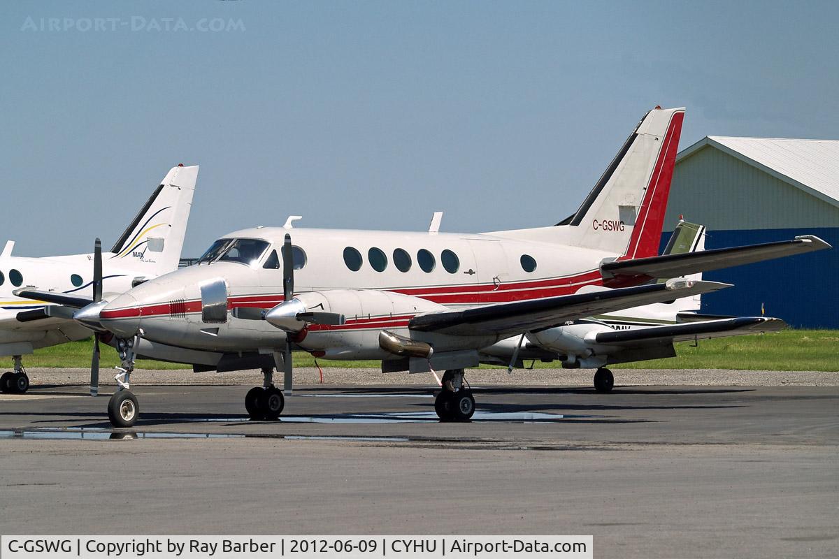 C-GSWG, 1982 Beech B100 King Air King Air C/N BE-131, Beech B100 King Air [BE-131] (Max Aviation) St. Hubert 09/06/2012