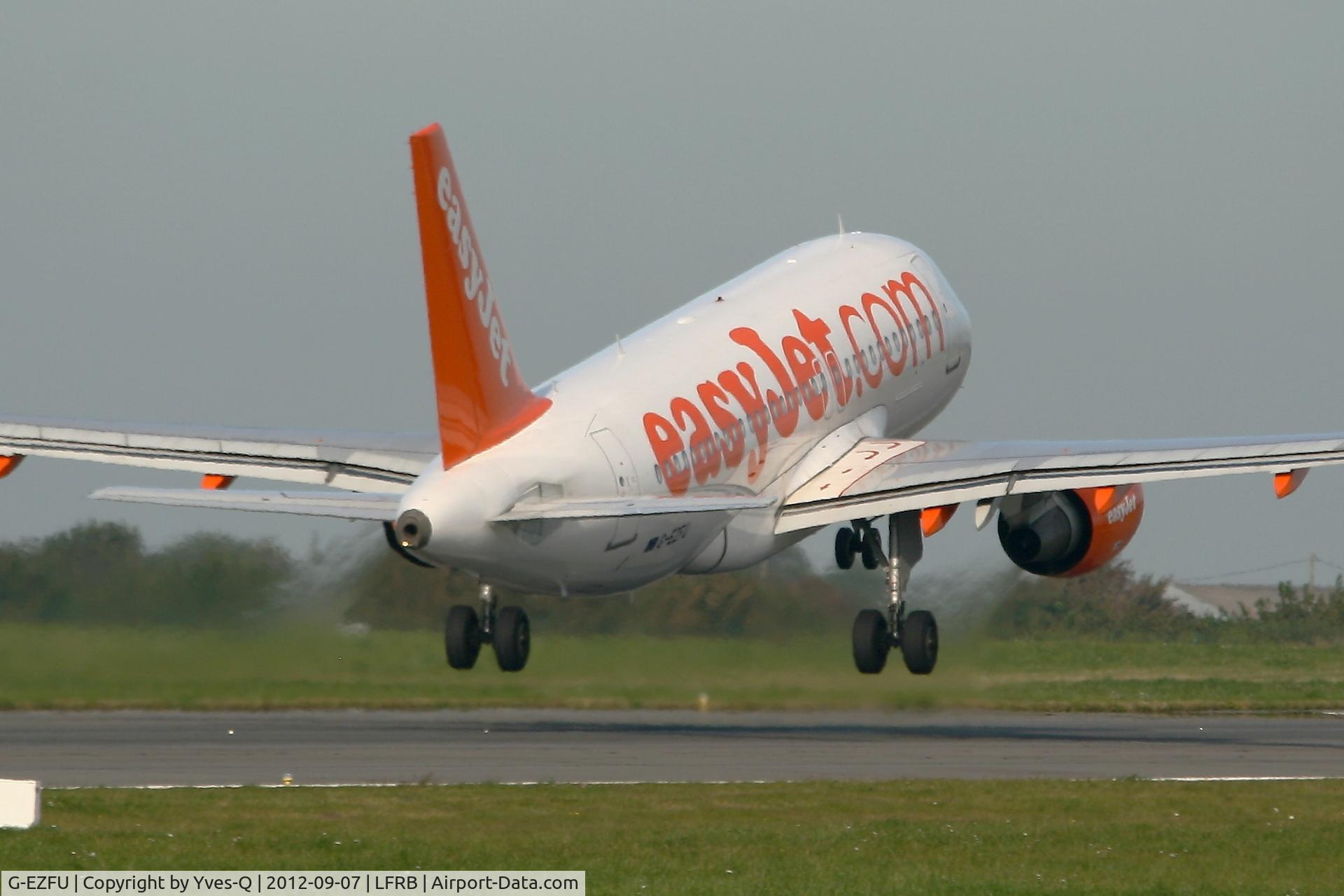 G-EZFU, 2010 Airbus A319-111 C/N 4313, Airbus A319-111, Take off rwy 07R, Brest-Guipavas Airport (LFRB-BES)