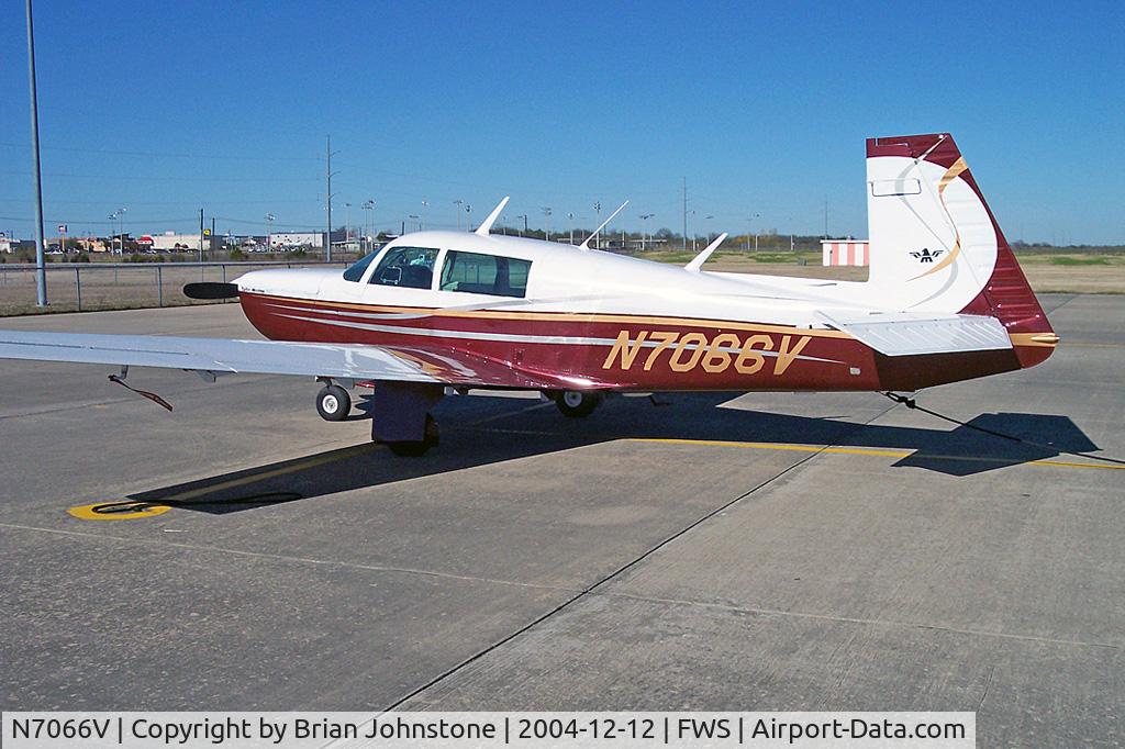 N7066V, 1978 Mooney M20K C/N 25-0002, N7066V Mooney M20K FWS 12.12.04
