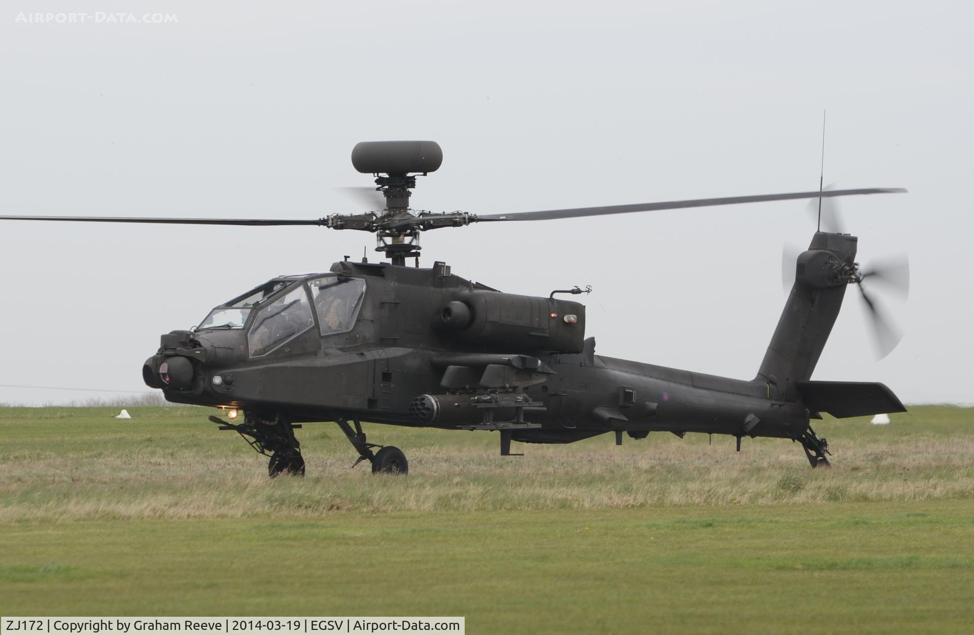 ZJ172, Westland Apache AH.1 C/N DU007/WAH007, On the runway.