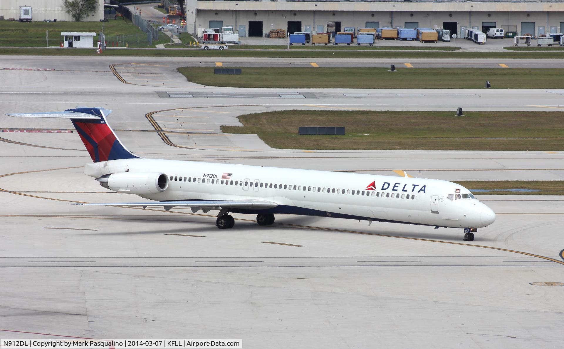 N912DL, 1987 McDonnell Douglas MD-88 C/N 49543, MD-88