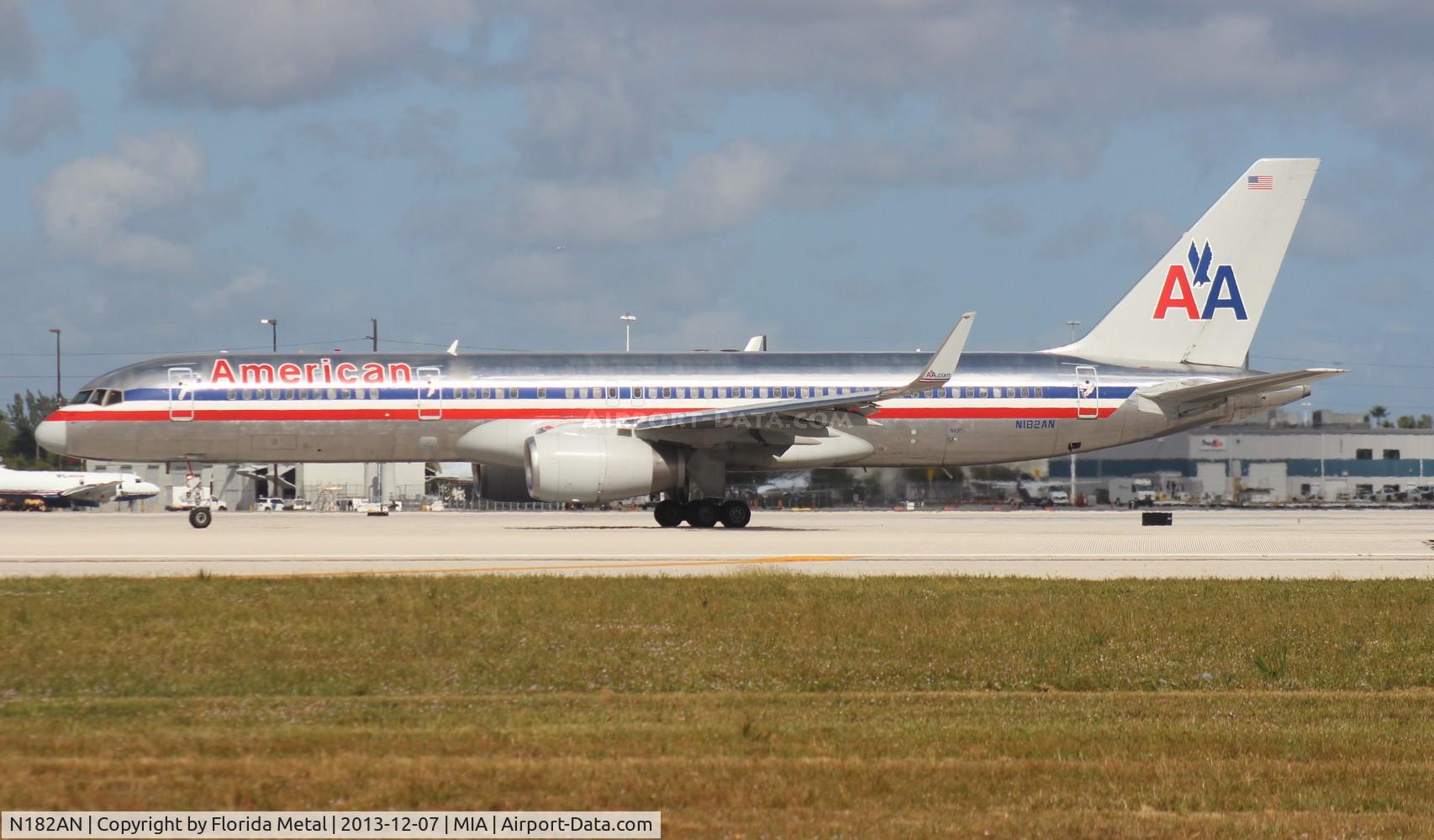 N182AN, 1999 Boeing 757-223 C/N 29592, American 757-200