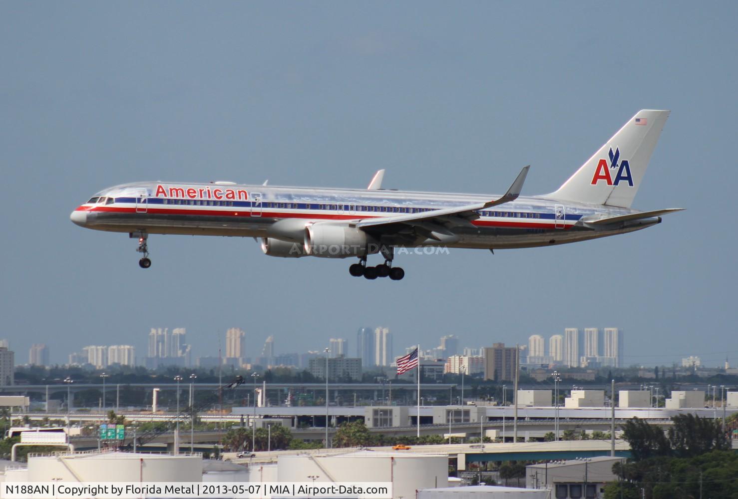 N188AN, 2001 Boeing 757-223 C/N 32382, American 757-200