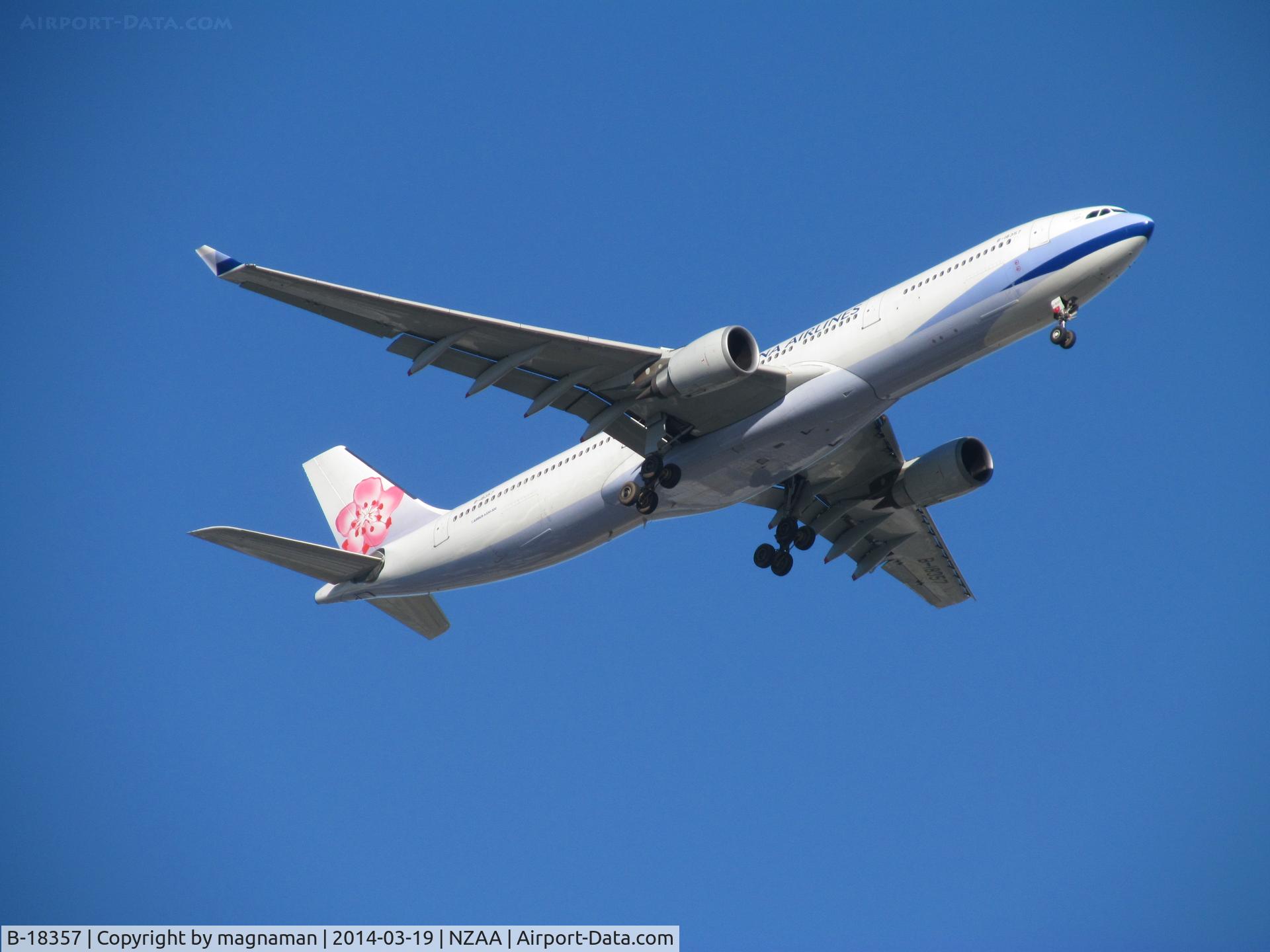 B-18357, 2011 Airbus A330-302 C/N 1278, On final approach to AKL over Papatoetoe