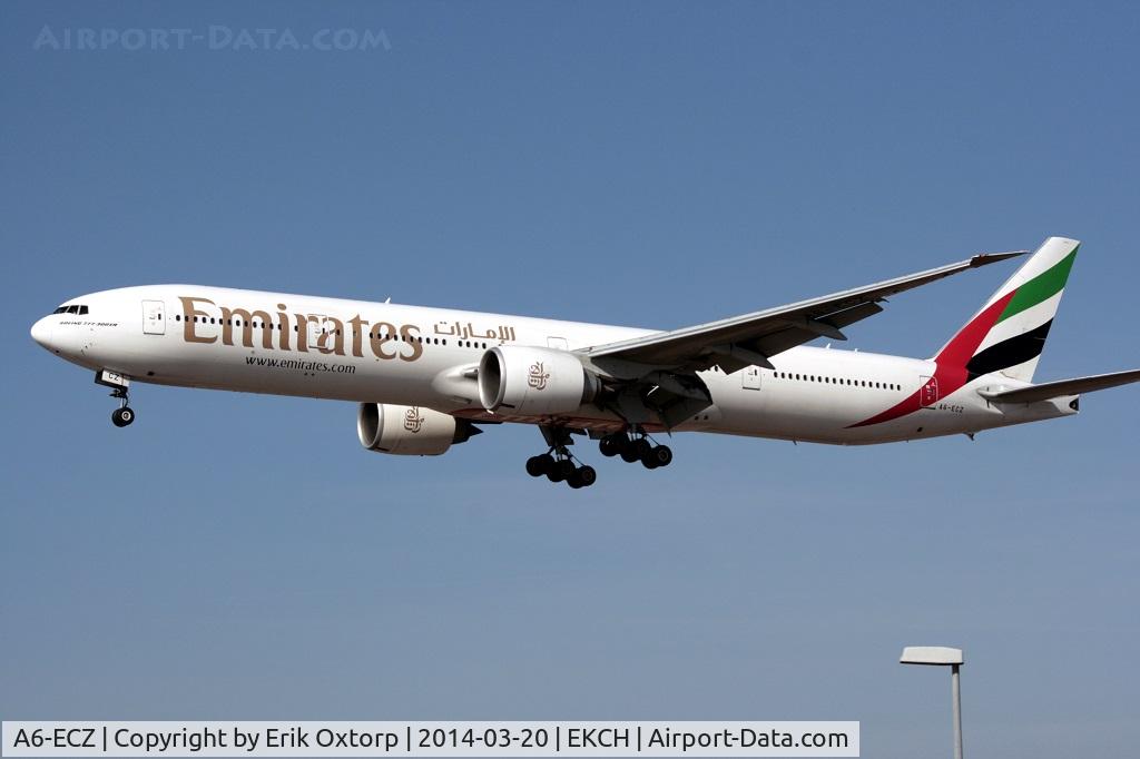 A6-ECZ, 2010 Boeing 777-31H/ER C/N 38983, A6-ECZ landing on rw 22L