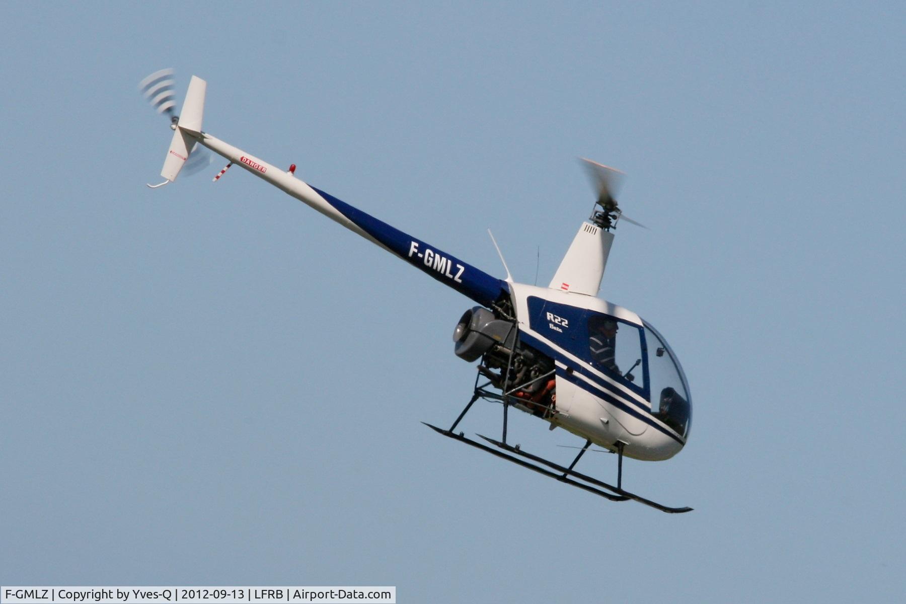 F-GMLZ, 1986 Robinson R22 Beta C/N 0565, Robinson Helicopter R 22 BETA, Take off from helicopter park, Brest-Guipavas Airport (LFRB-BES)