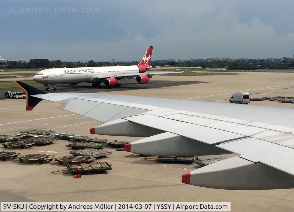 9V-SKJ, 2009 Airbus A380-841 C/N 045, A380 upper deck view.