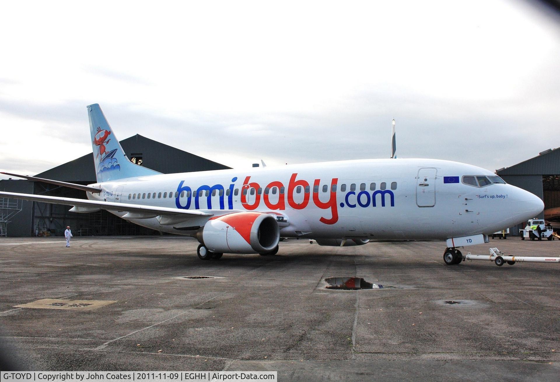 G-TOYD, 1994 Boeing 737-3Q8 C/N 26307, Just repainted