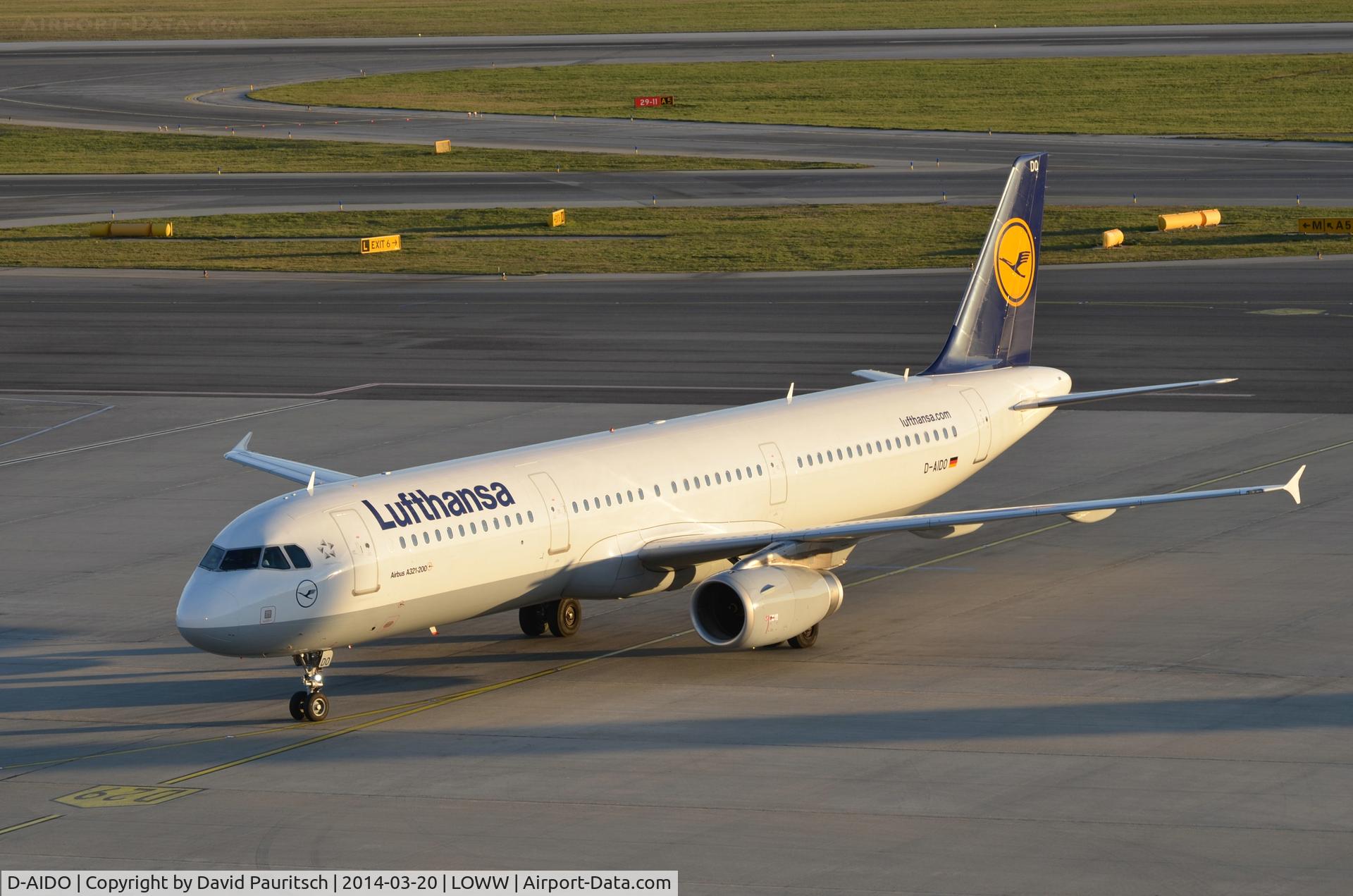 D-AIDO, 2012 Airbus A321-231 C/N 4994, Beautiful sunlight!