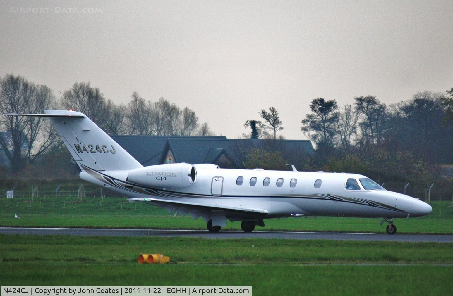 N424CJ, 2011 Cessna 525C CitationJet CJ4 C/N 525C-0024, Arriving in poor weather