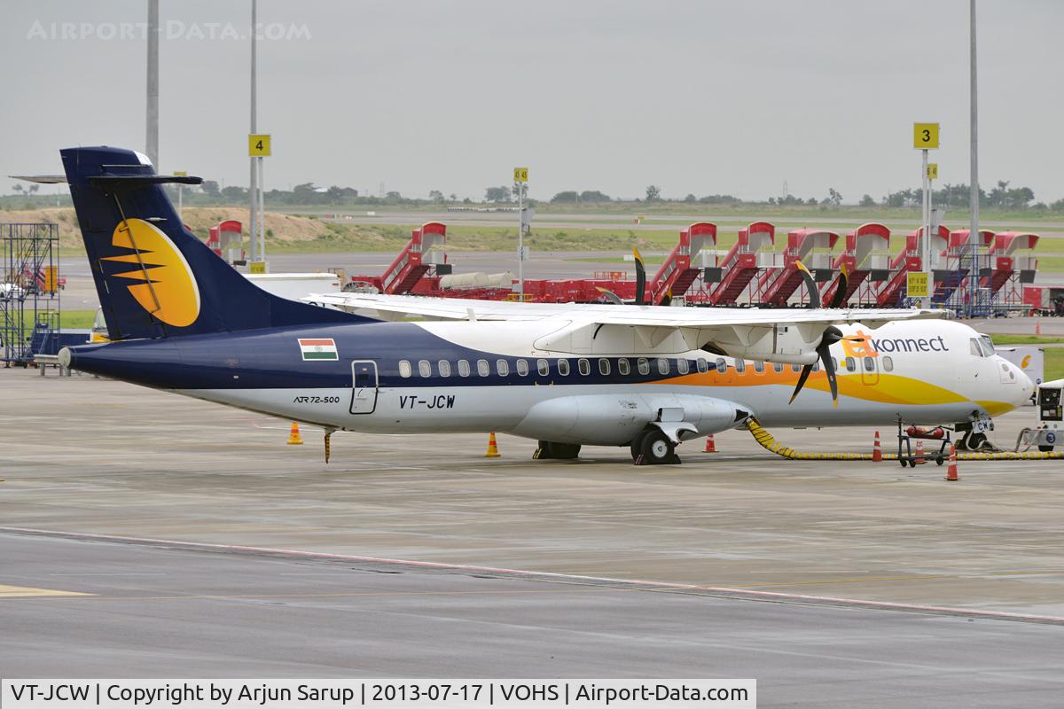 VT-JCW, 2010 ATR 72-212A C/N 933, On the tarmac at RGIA.