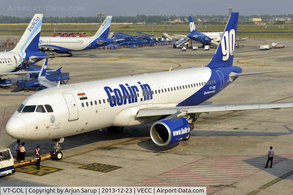 VT-GOL, 2012 Airbus A320-214 C/N 5463, Pushing back at Kolkata's new terminal building.