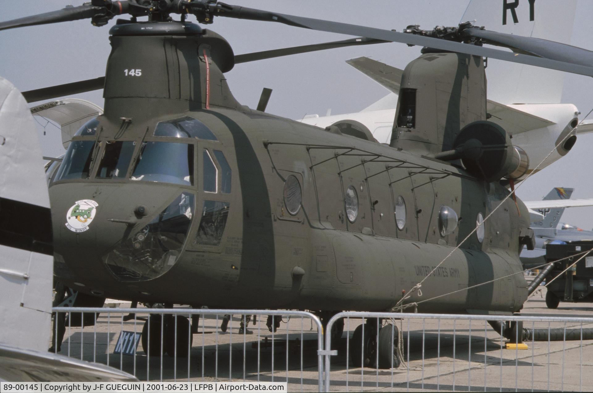 89-00145, Boeing Vertol CH-47D Chinook C/N M.3299, On display at 2001 Paris-Le Bourget airshow.