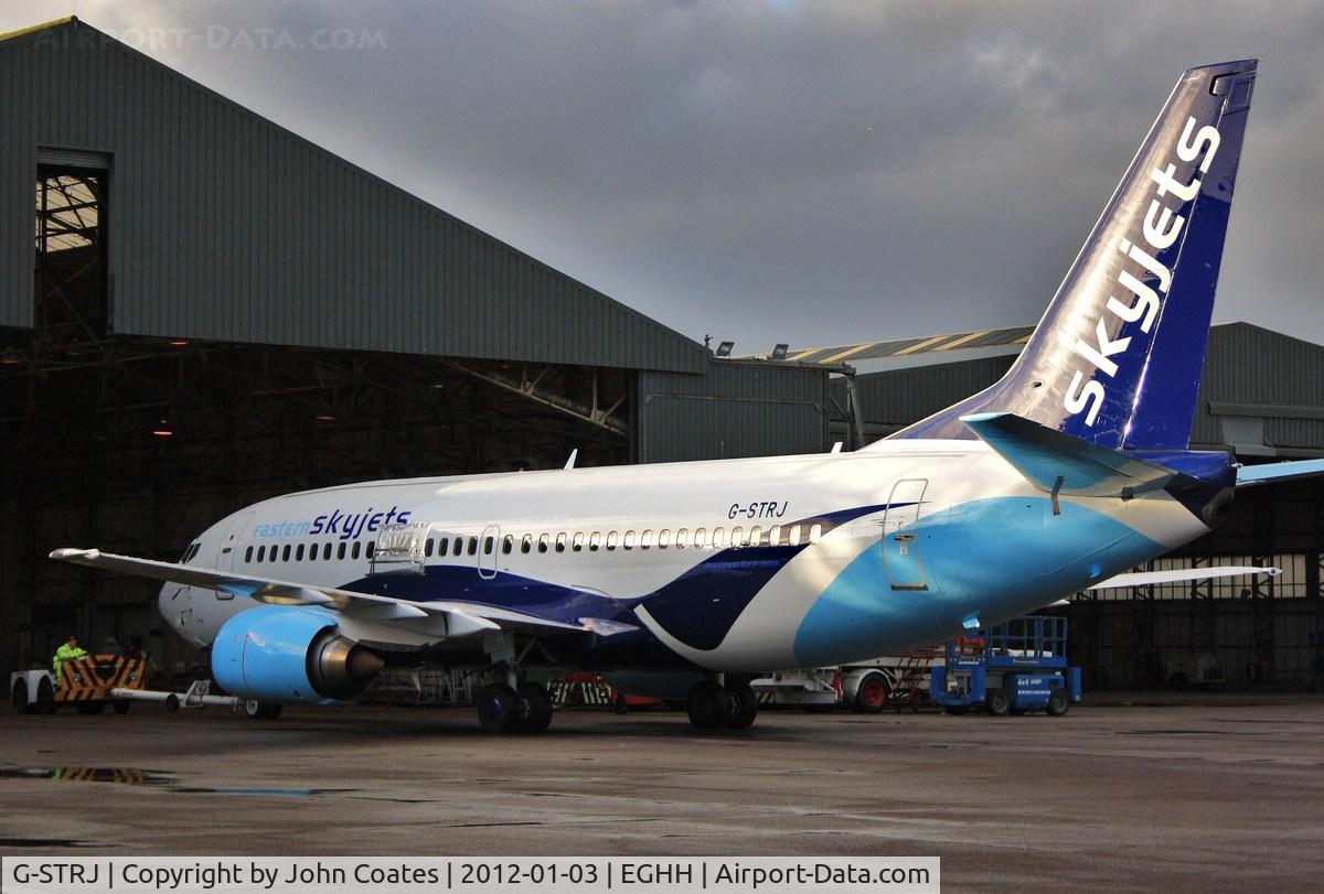 G-STRJ, 1991 Boeing 737-33A C/N 25119, Just repainted