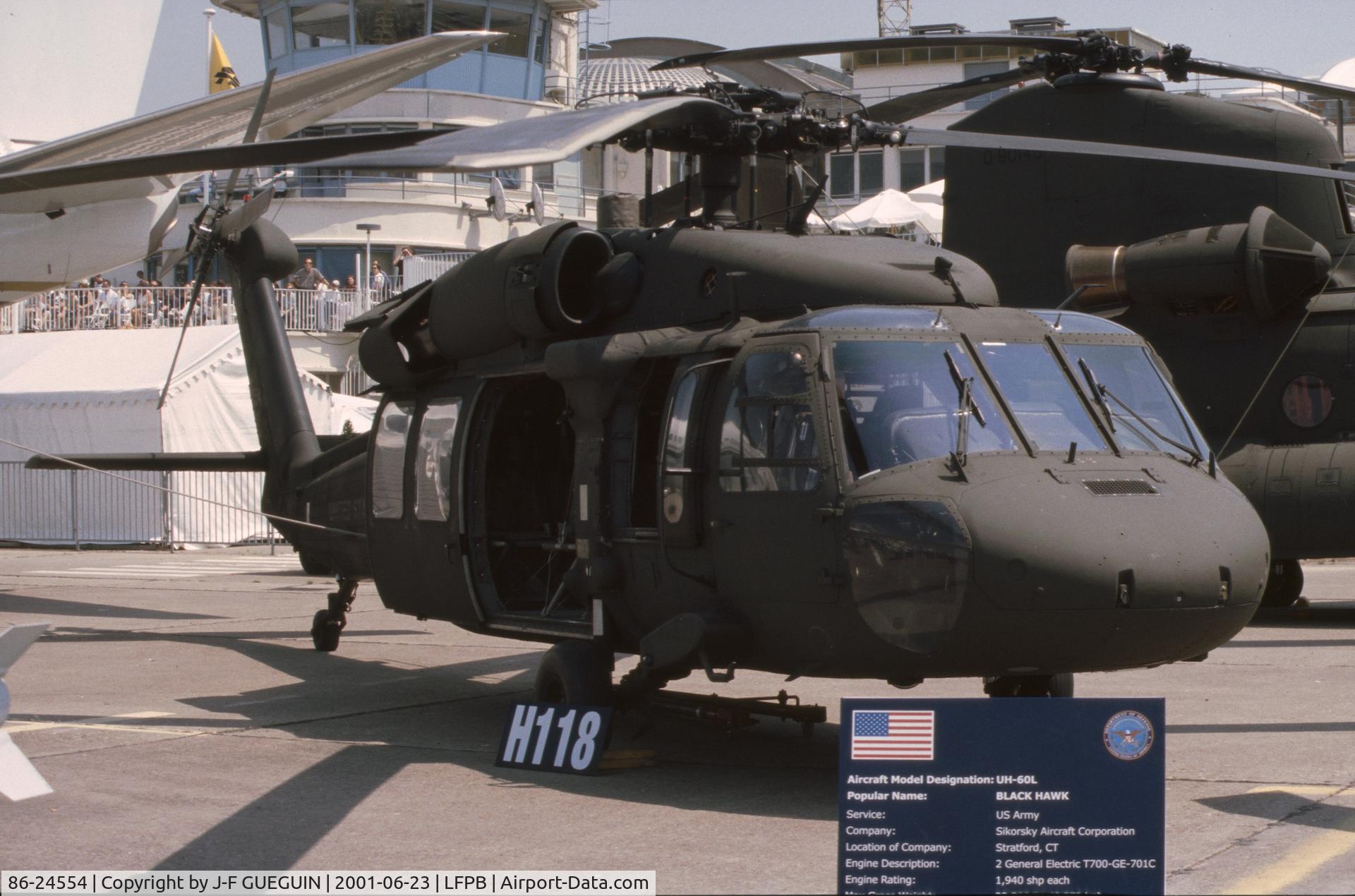 86-24554, 1986 Sikorsky UH-60A/L Black Hawk C/N 70-1075, On display at 2001 Paris-Le Bourget airshow.