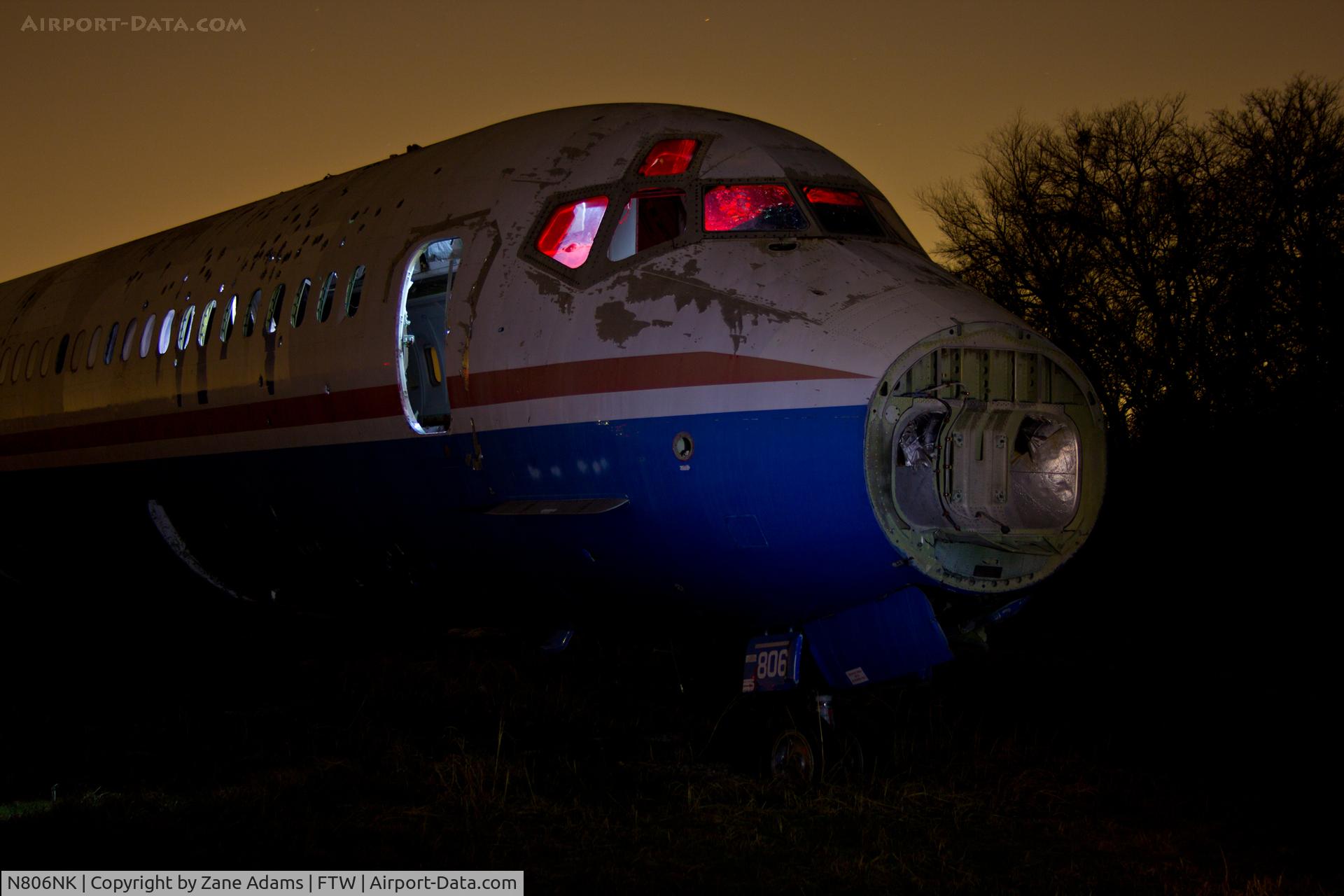 N806NK, McDonnell Douglas MD-81 (DC-9-81) C/N 48051, Derelict MD-81 at Meacham Field - Fort Worth, TX