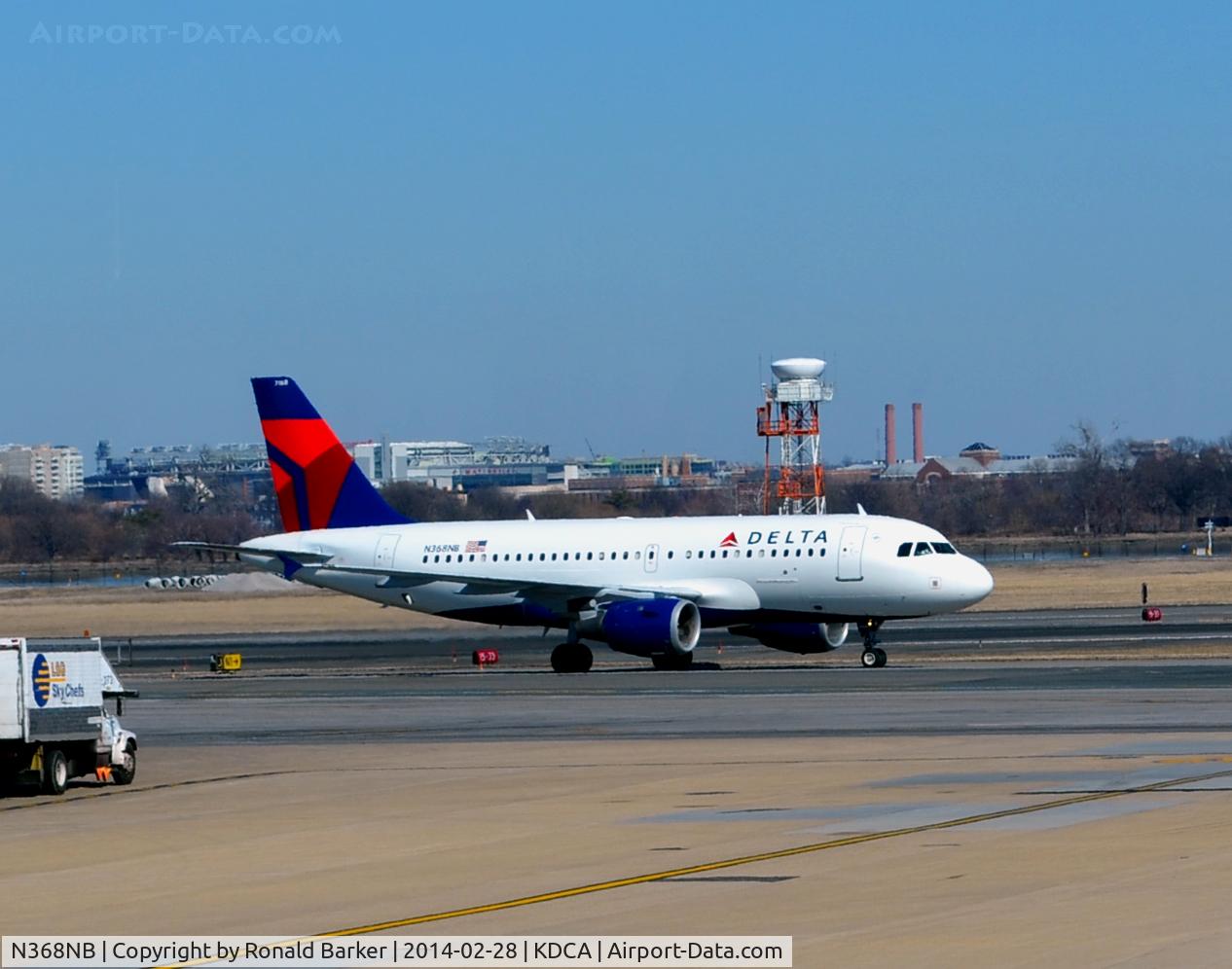 N368NB, 2003 Airbus A319-114 C/N 2039, Taxi National