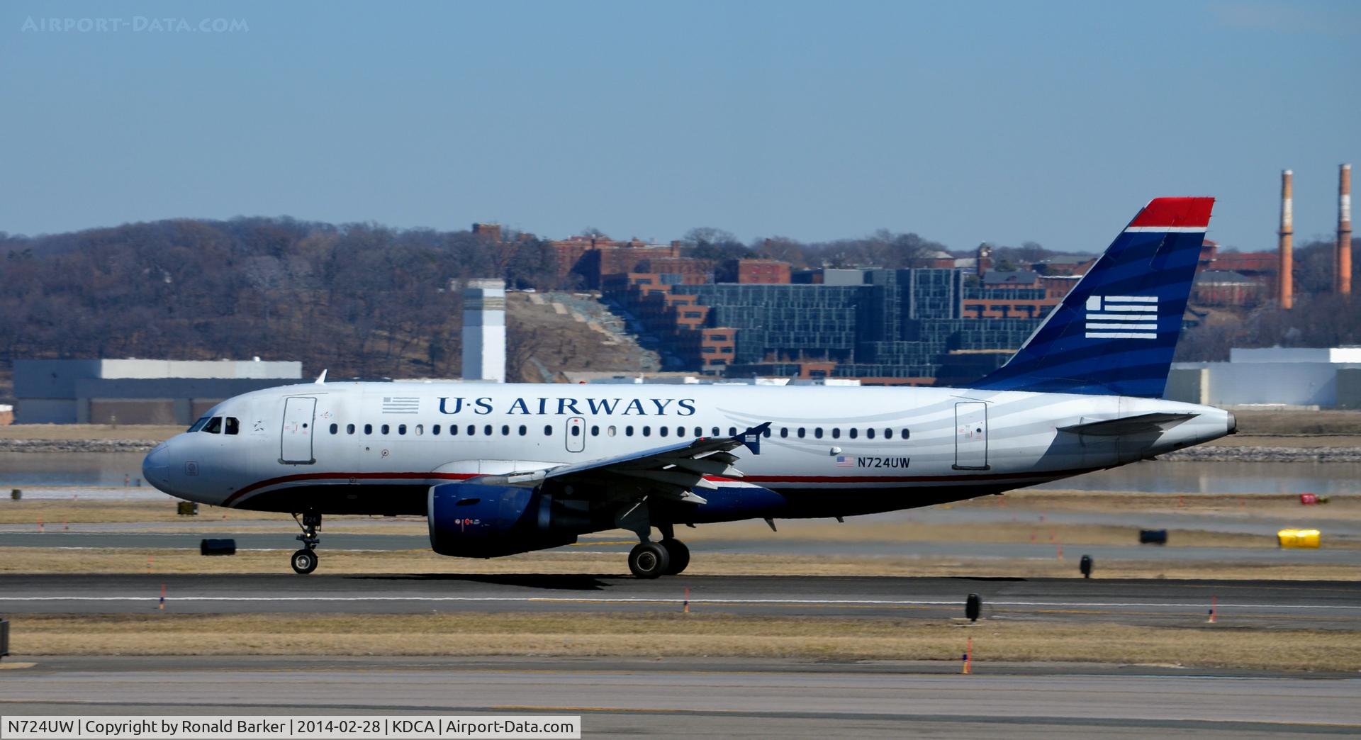 N724UW, 1999 Airbus A319-112 C/N 1122, Takeoff roll National