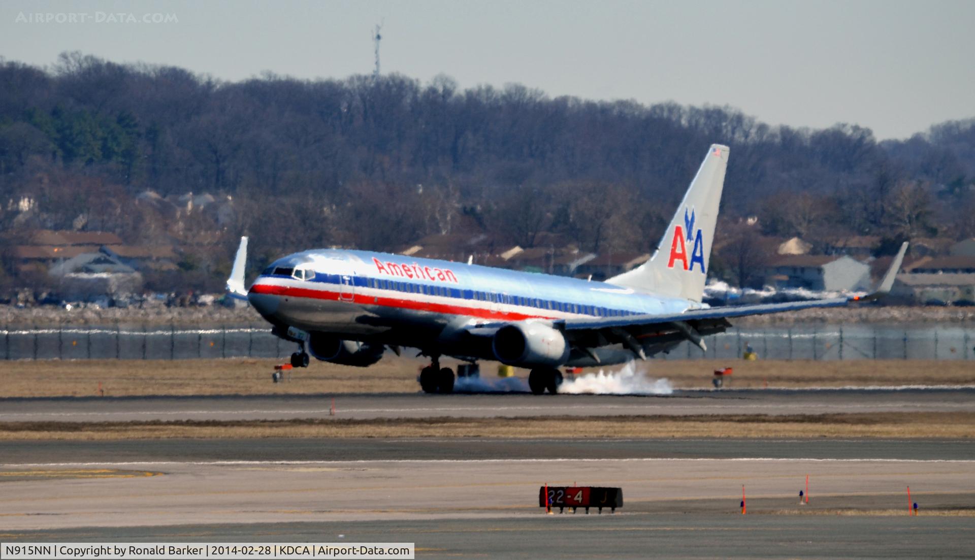 N915NN, 2013 Boeing 737-823 C/N 33227, Landing National