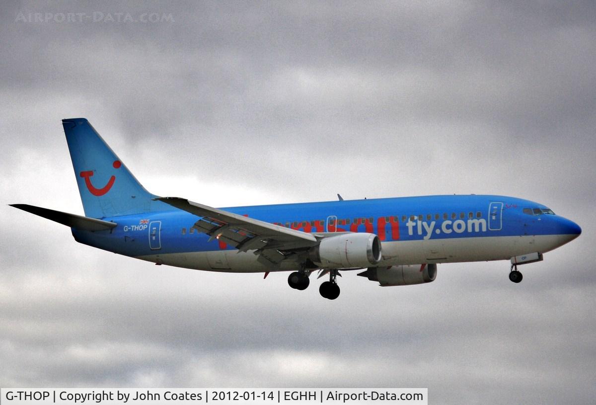 G-THOP, 1998 Boeing 737-3U3 C/N 28740, Finals 26
