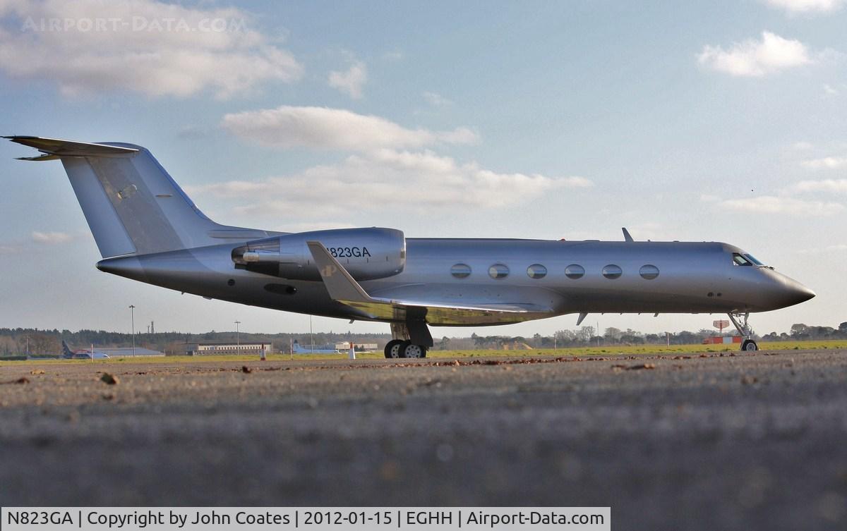 N823GA, 1987 Gulfstream Aerospace G-IV C/N 1005, At Sigs