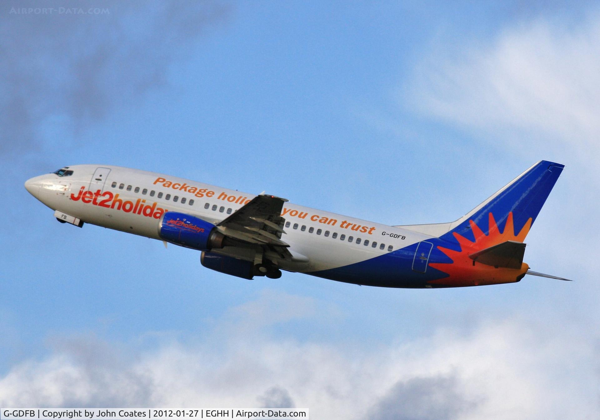 G-GDFB, 1992 Boeing 737-33A C/N 25743, Departing after repaint