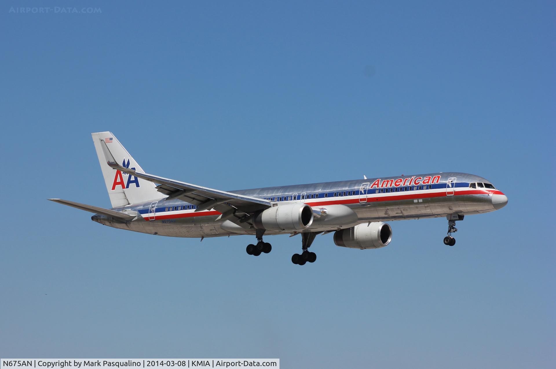 N675AN, 1998 Boeing 757-223 C/N 29425, Boeing 757-200