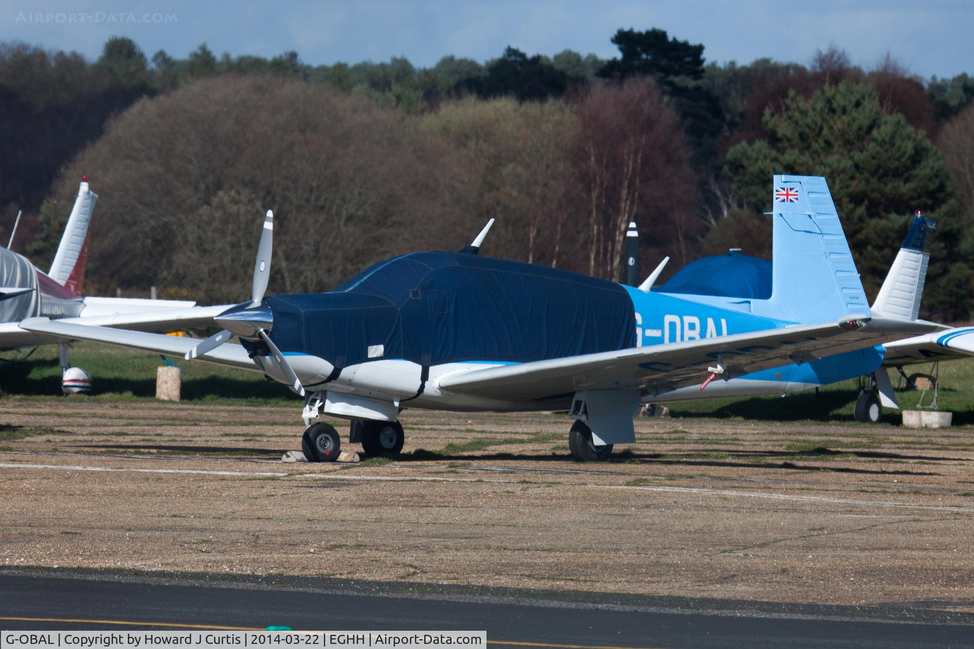 G-OBAL, 1986 Mooney M20J 201 C/N 24-1601, Now resident here.