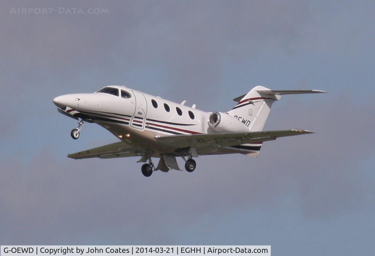 G-OEWD, 2005 Beech 390 Premier I C/N RB-126, Climbing off 26