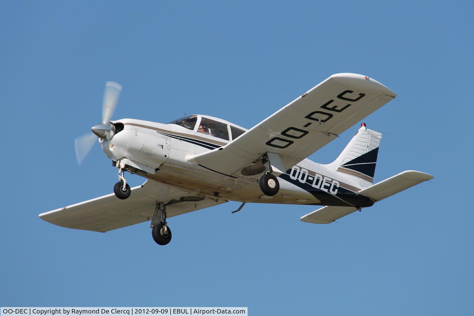 OO-DEC, 1970 Piper PA-28R-200 Cherokee Arrow C/N 28R-35694, Take-off