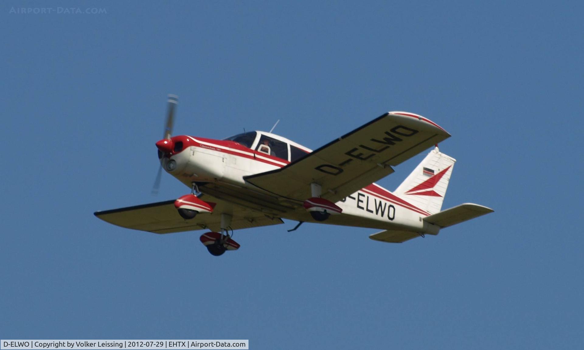D-ELWO, 1964 Piper PA 28-180 Cherokee C/N 28-1706, departing